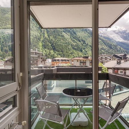 شقة Le Petit Balcon Avec Vue Sur Le Mont-Blanc 2 Etoiles شامونكس المظهر الخارجي الصورة