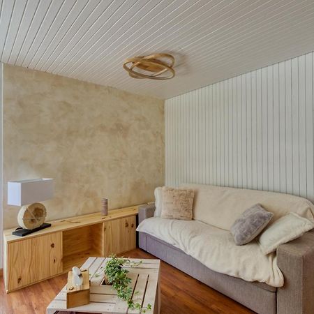 شقة Le Petit Balcon Avec Vue Sur Le Mont-Blanc 2 Etoiles شامونكس المظهر الخارجي الصورة